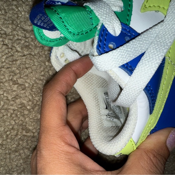 Nike Dunk Low - Picture 3 of 6